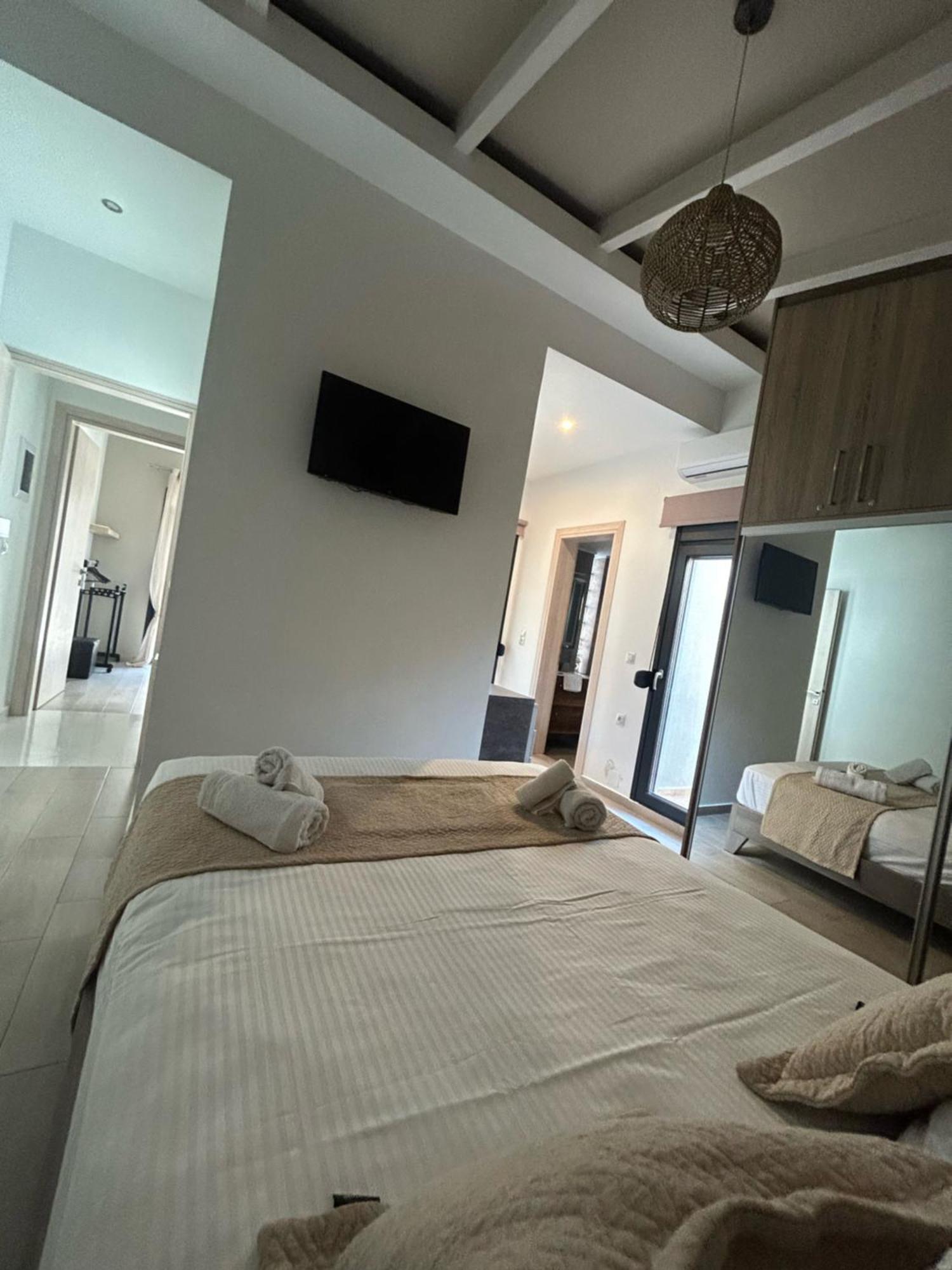 Вілла Ivory Style Maisonette Near Downtown Heraklion  Екстер'єр фото
